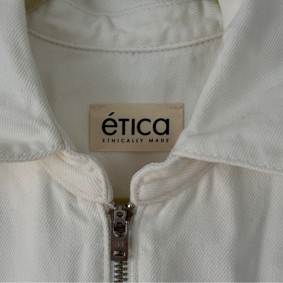 White jumpsuit - Picture 7 of 15